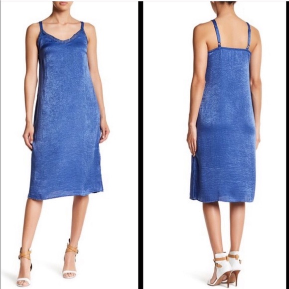 Bobeau Blue Satin Lace Trim Midi Dress - Picture 2 of 4